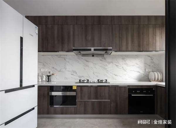 8㎡現(xiàn)代簡約裝修給你一個時尚舒適的家AG真人游戲平臺告別繁雜擁抱簡約11(圖1)