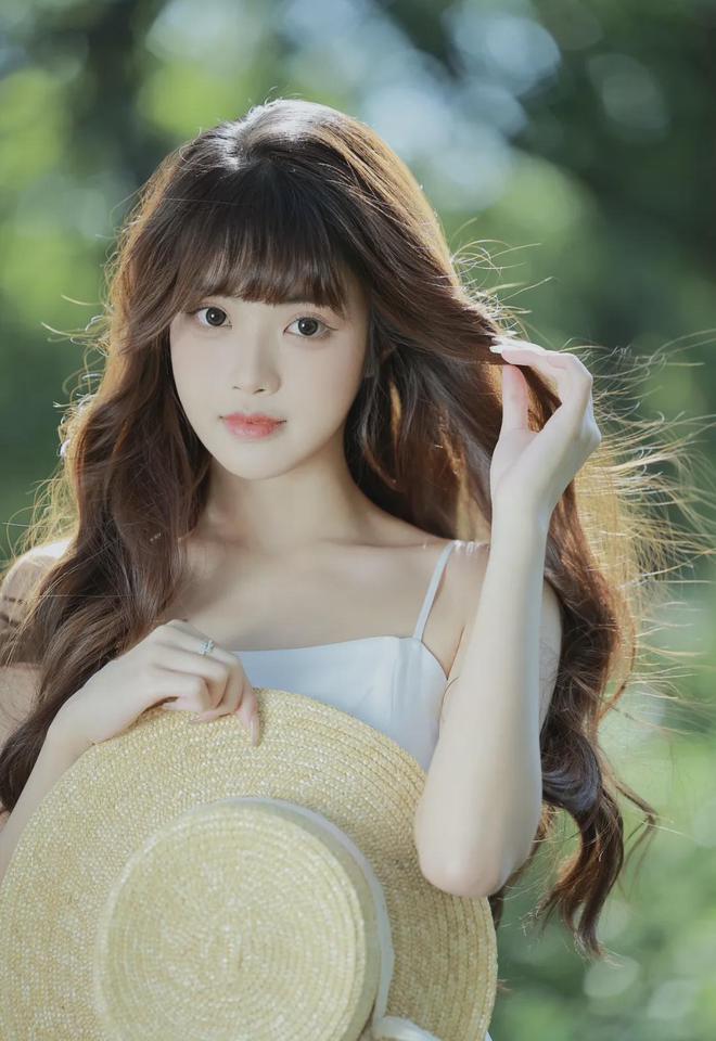 AG真人官網平臺app免費觀看e人e本電影下載（中國）官方網站IOSAndroid通用版手機app下載(圖1)