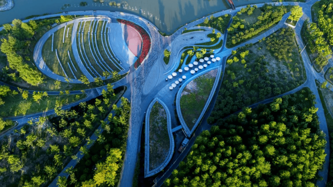 中心 - 環境戶型價格地址樓盤詳情配套電話交房時間配套電話交房時間AG真人平臺金隅·公園東序(售樓處) 首頁 - 金隅·公園東序銷售(圖11)